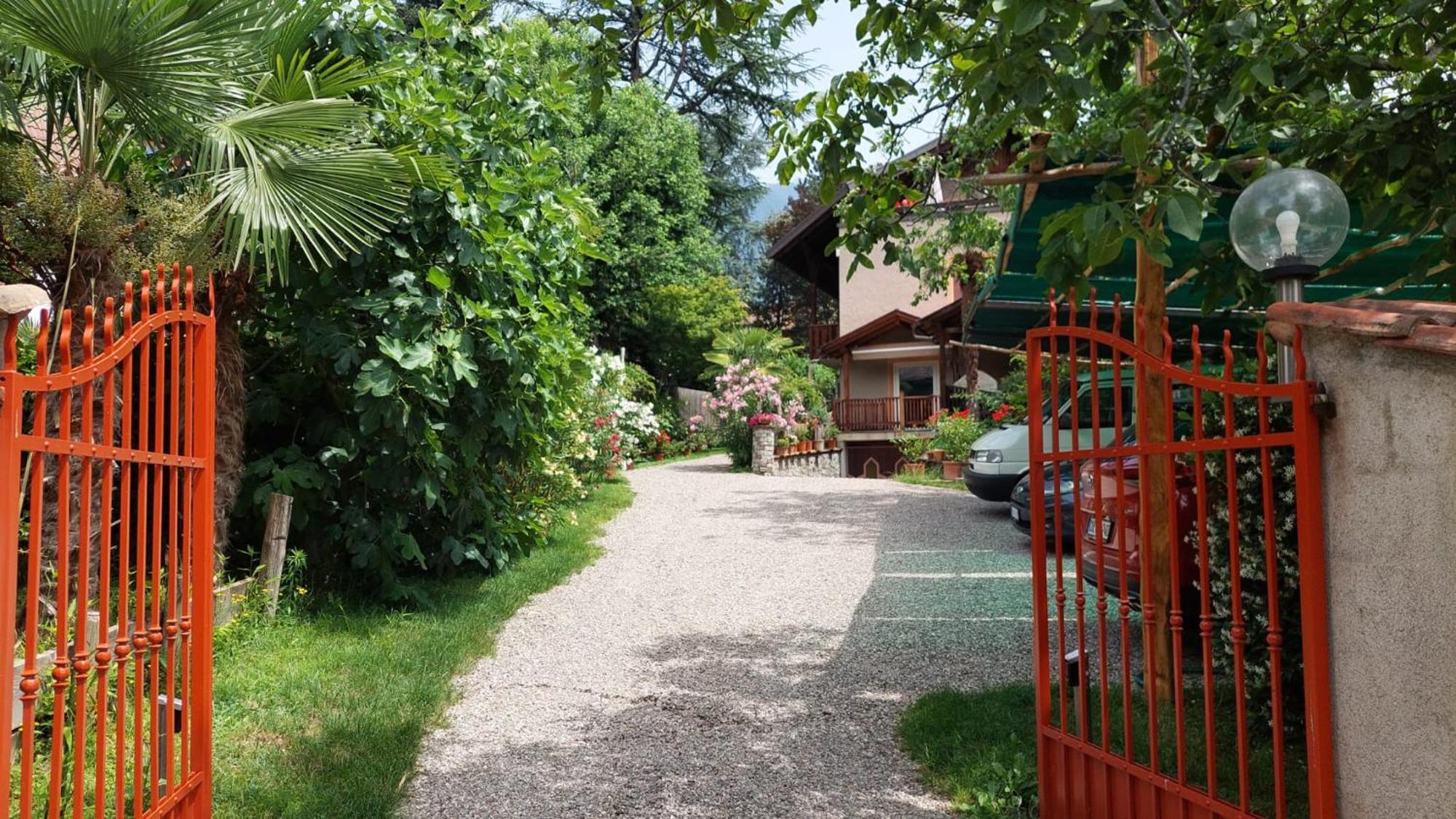 Nora S Home 2 - Panoramic Terrace & Bio Garden Merano Bagian luar foto
